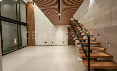 Casa en venta en Parque Colima, Lomas de Angelópolis