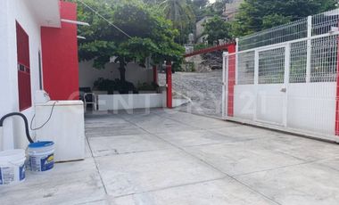 Casa en venta de tres recamaras en Manzanillo