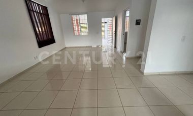 : Casa en RENTA en esquina en la COMARCA, Villa de Álvarez, Colima.