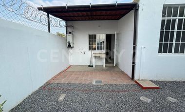 : Casa en RENTA en esquina en la COMARCA, Villa de Álvarez, Colima.