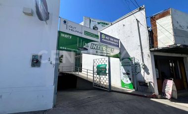 Local comercial en Renta sobre Avenida Central, SJR, Querétaro