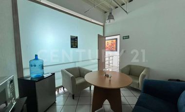 Local comercial en Renta sobre Avenida Central, SJR, Querétaro