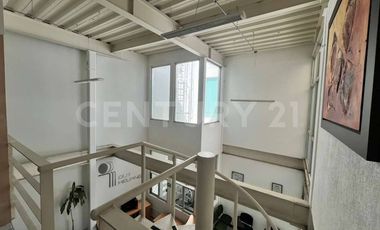 Local comercial en Renta sobre Avenida Central, SJR, Querétaro