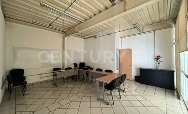 Local comercial en Renta sobre Avenida Central, SJR, Querétaro