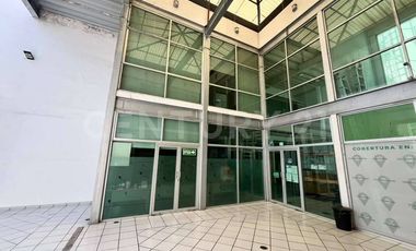 Local comercial en Renta sobre Avenida Central, SJR, Querétaro