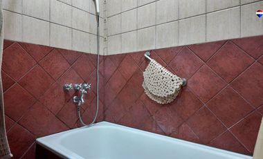 VENTA CASA  3 AMB LOCAL ,TALLER Y COCHERA DOMINICO