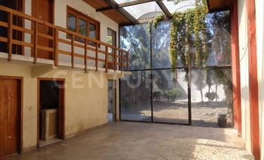 Casa con uso de suelo en venta en Leyes de Reforma, Iztapalapa, CDMX