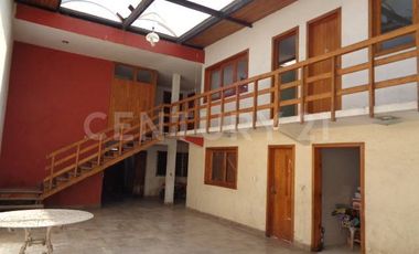 Casa con uso de suelo en venta en Leyes de Reforma, Iztapalapa, CDMX