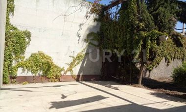 Casa con uso de suelo en venta en Leyes de Reforma, Iztapalapa, CDMX