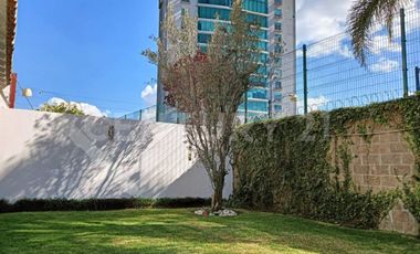 Residencia en venta en Puerta Paraíso Via Atlixcayotl Puebla