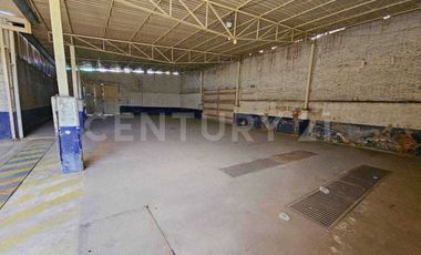 Venta de bodega comercial en Puebla Los Remedios