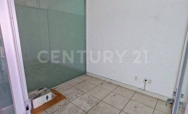 Renta de bodega y local comercial en Puebla Los Remedios