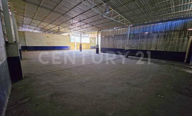 Renta de bodega y local comercial en Puebla Los Remedios