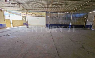 Renta de bodega y local comercial en Puebla Los Remedios