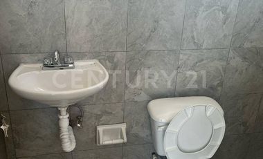 Local en Renta en Las Estrellas, San Juan del Río, Querétaro.