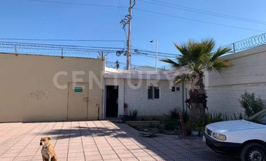 Renta de Terreno con bodega de 400m Zona Finsa-Autopista-Sanctorum