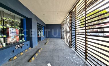 Local Comercial con oficinas y bodega en Colonia Chulavista Puebla
