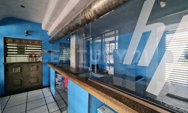 Local Comercial con oficinas y bodega en Colonia Chulavista Puebla