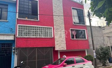 Casa en venta en Lomas de San Lorenzo, Iztapalapa, CDMX