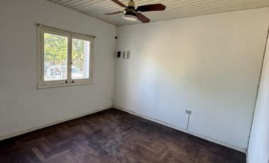 Casa en alquiler en Ezpeleta Este