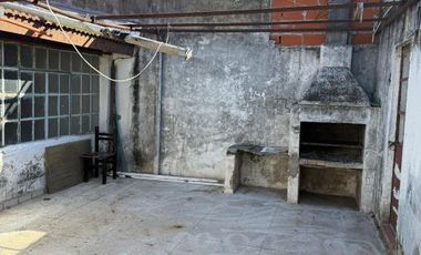 Casa en alquiler en Ezpeleta Este