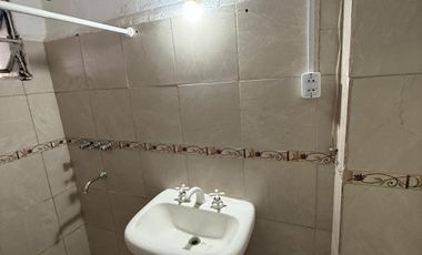 Casa en alquiler en Ezpeleta Este