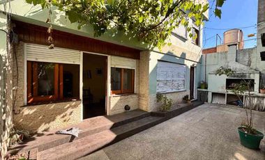 Casa para 2 Familias en venta en Quilmes Oeste Centro