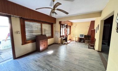 Casa para 2 Familias en venta en Quilmes Oeste Centro