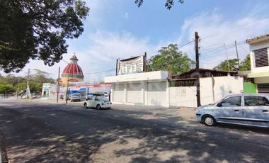 Local - Bodega en Venta, en Avenida de los Maestros Colima, Colima