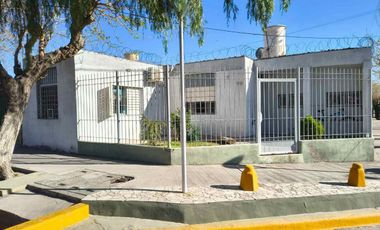 CASA ESQUINA. AMOBLADA. APTA CRÉDITO, CHIMBAS.