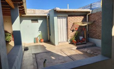 CASA ESQUINA. AMOBLADA. APTA CRÉDITO, CHIMBAS.