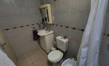 CASA ESQUINA. AMOBLADA. APTA CRÉDITO, CHIMBAS.