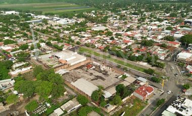 Terreno en Renta con Bodega en Armería