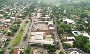 Terreno en Renta con Bodega en Armería