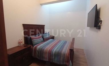 CASA EN VENTA, AMPLIA ESTILO COLIMOTA , ACABADOS ACABADOS EN MADERA DE LUJO