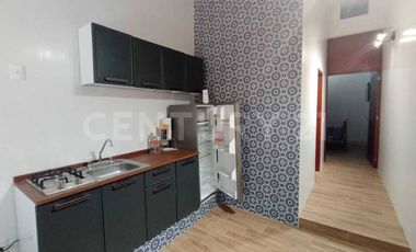 CASA EN VENTA, AMPLIA ESTILO COLIMOTA , ACABADOS ACABADOS EN MADERA DE LUJO