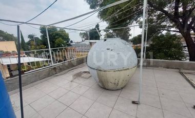 En venta ubicada en Av. Moleros