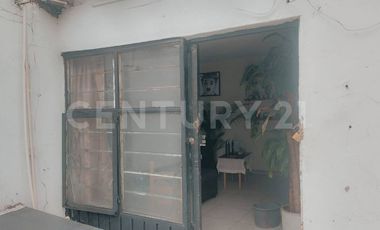 En venta ubicada en Av. Moleros