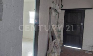 En venta ubicada en Av. Moleros