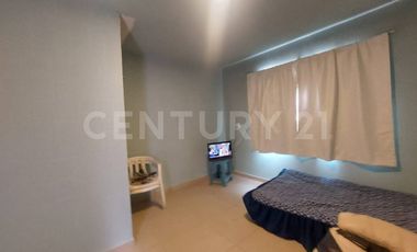 En venta ubicada en Av. Moleros