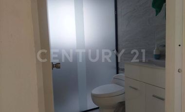 En venta ubicada en Av. Moleros