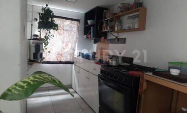 En venta ubicada en Av. Moleros