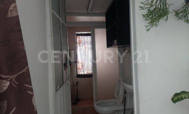 En venta ubicada en Av. Moleros
