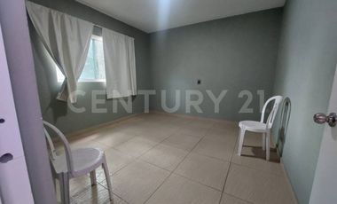 En venta ubicada en Av. Moleros
