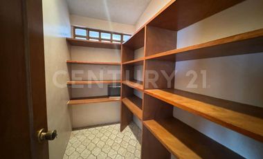 Casa en Venta - en Barrio de Jesús Tlatempa - Cerca del Colegio Intercanadiense