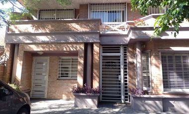 Casa en alquiler en Lomas de Zamora sin expensas