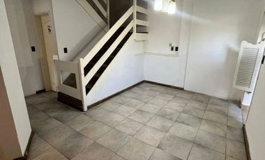 Casa en alquiler en Lomas de Zamora sin expensas