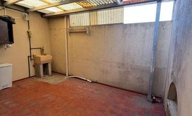 Casa en alquiler en Lomas de Zamora sin expensas