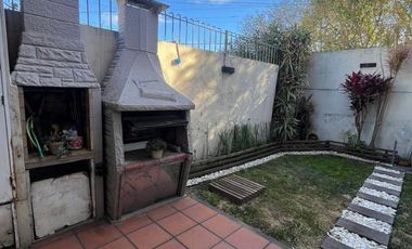 Casa en alquiler en Lomas de Zamora sin expensas