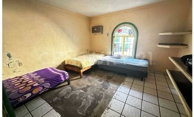 CASA EN VENTA SOBRE AV. NIÑOS HEROES